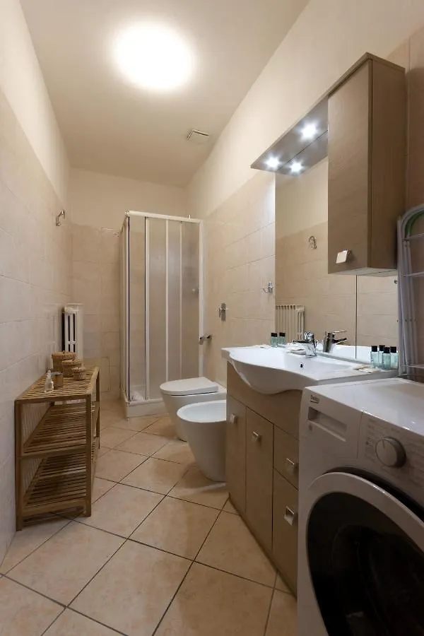 Suite Garibaldi - Smart Holiday Mantova Italy